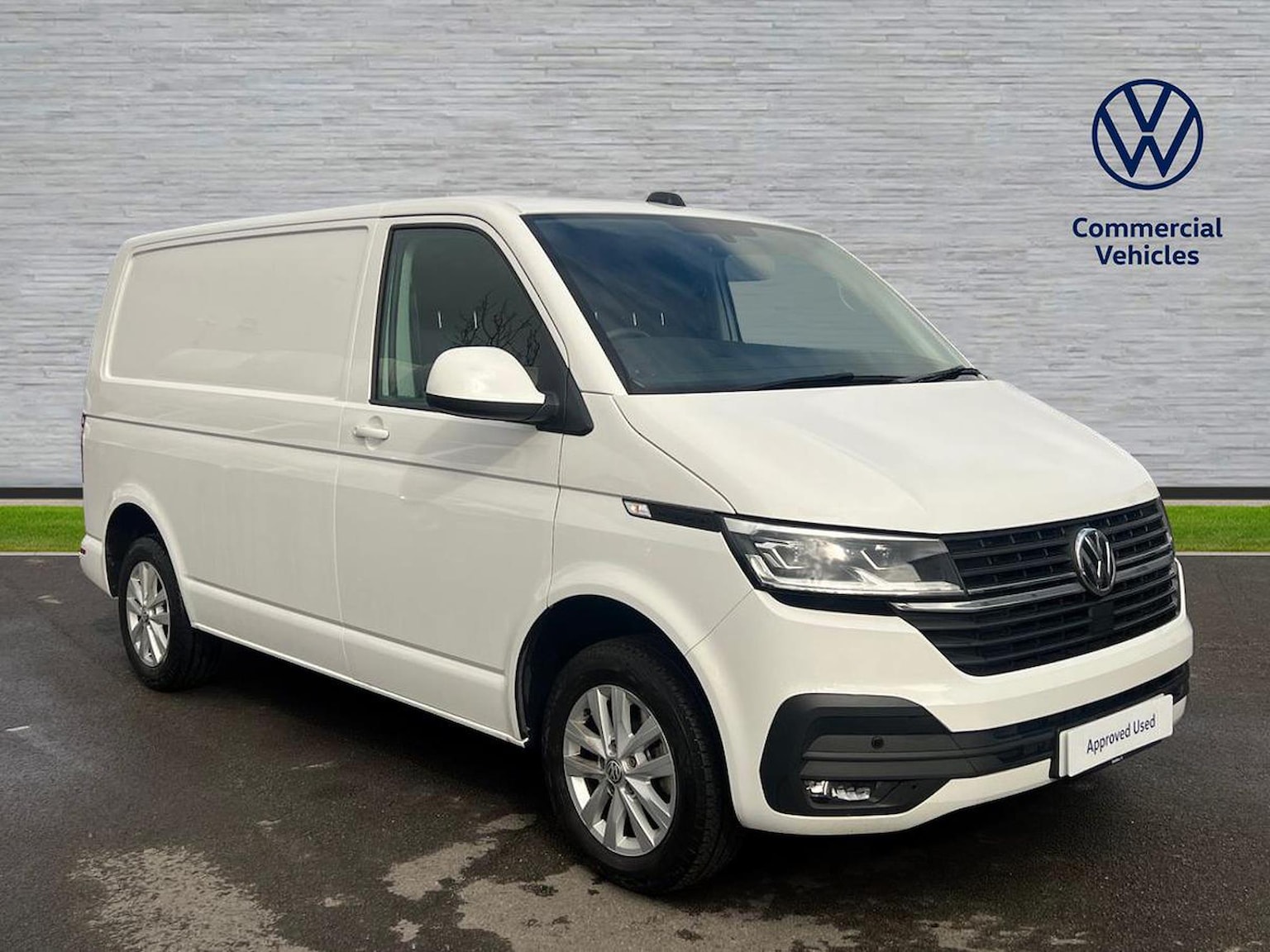 Main listing image - Volkswagen Transporter