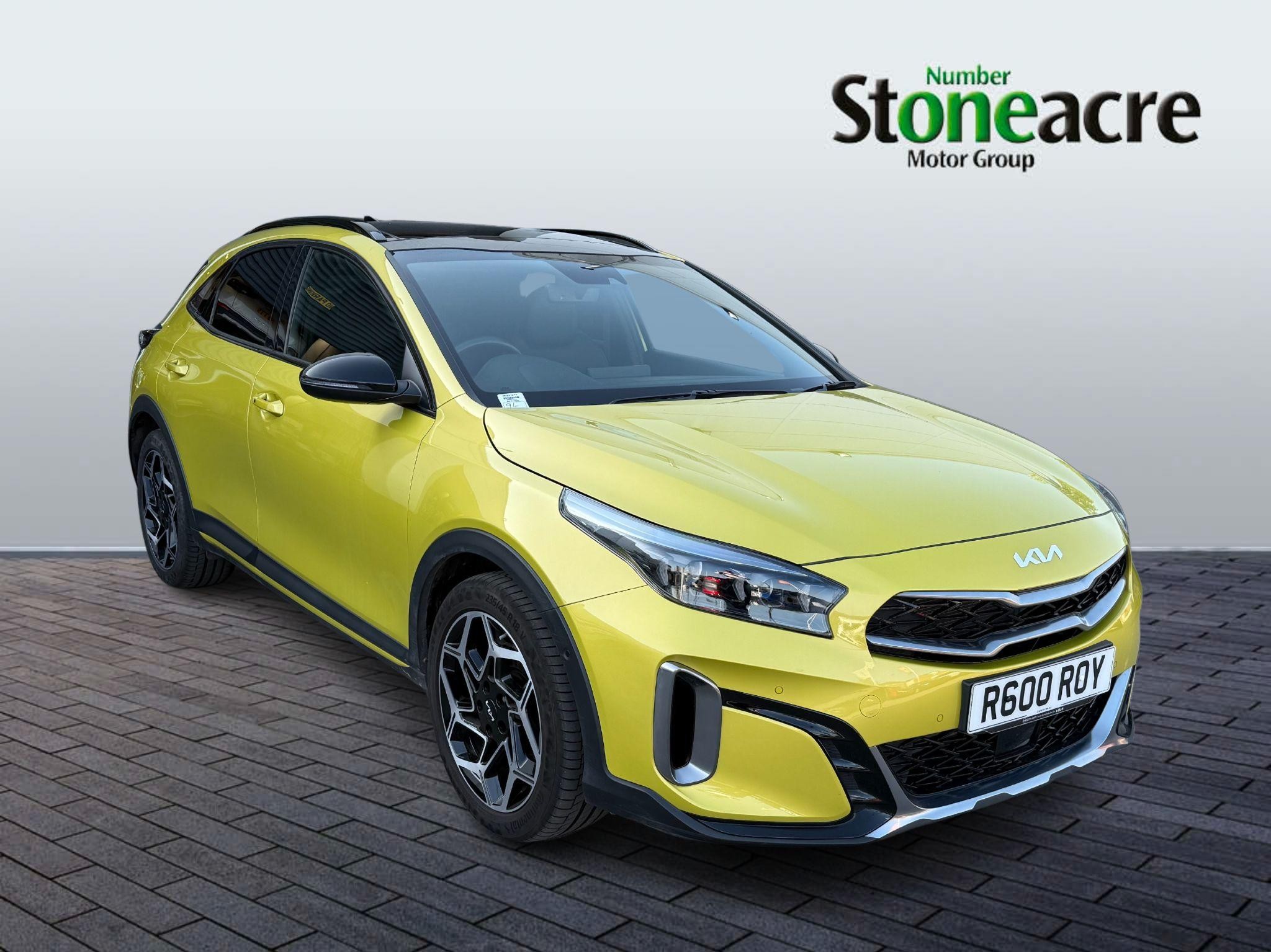 Main listing image - Kia XCeed