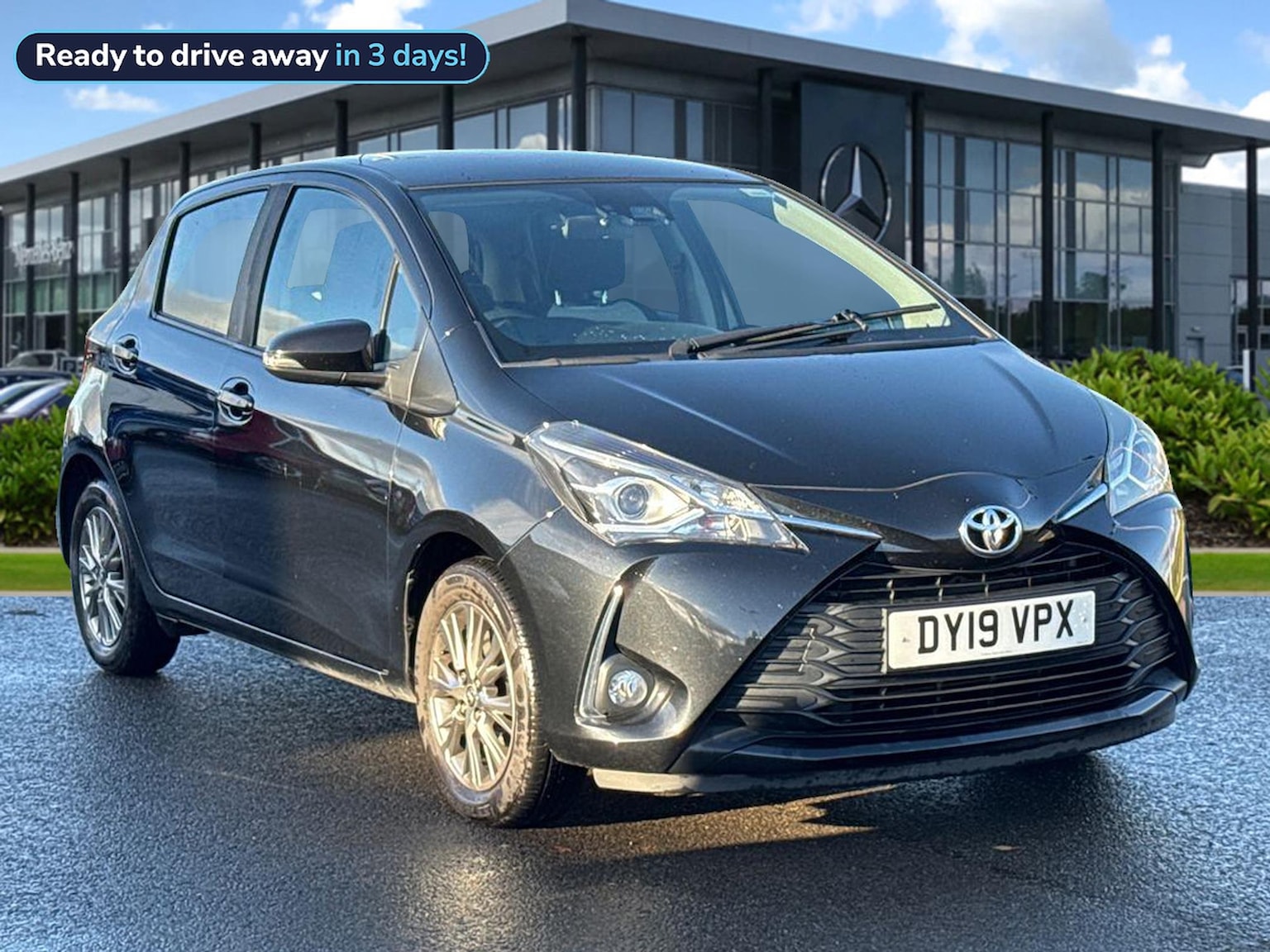 Main listing image - Toyota Yaris