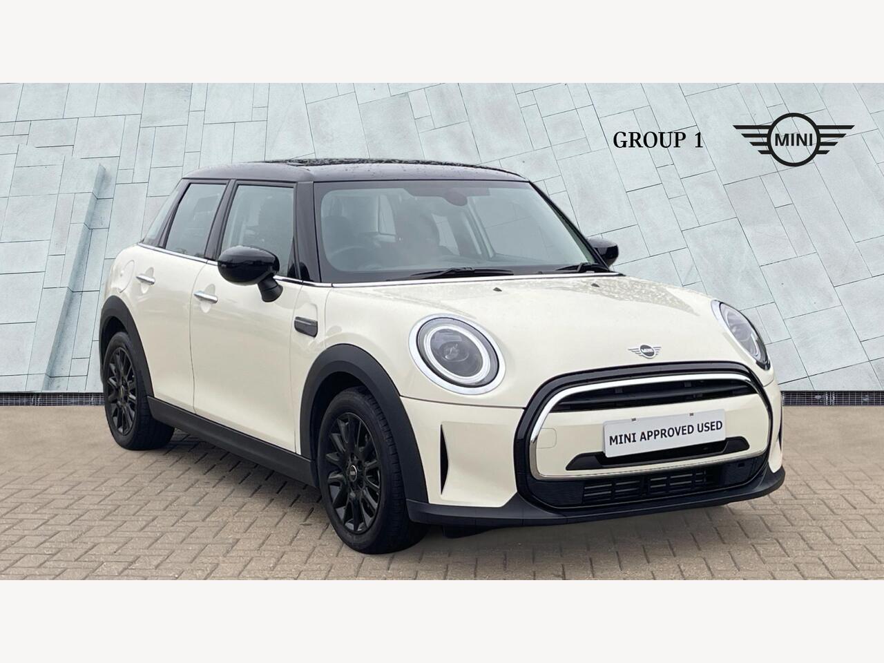 Main listing image - MINI Hatchback 5dr