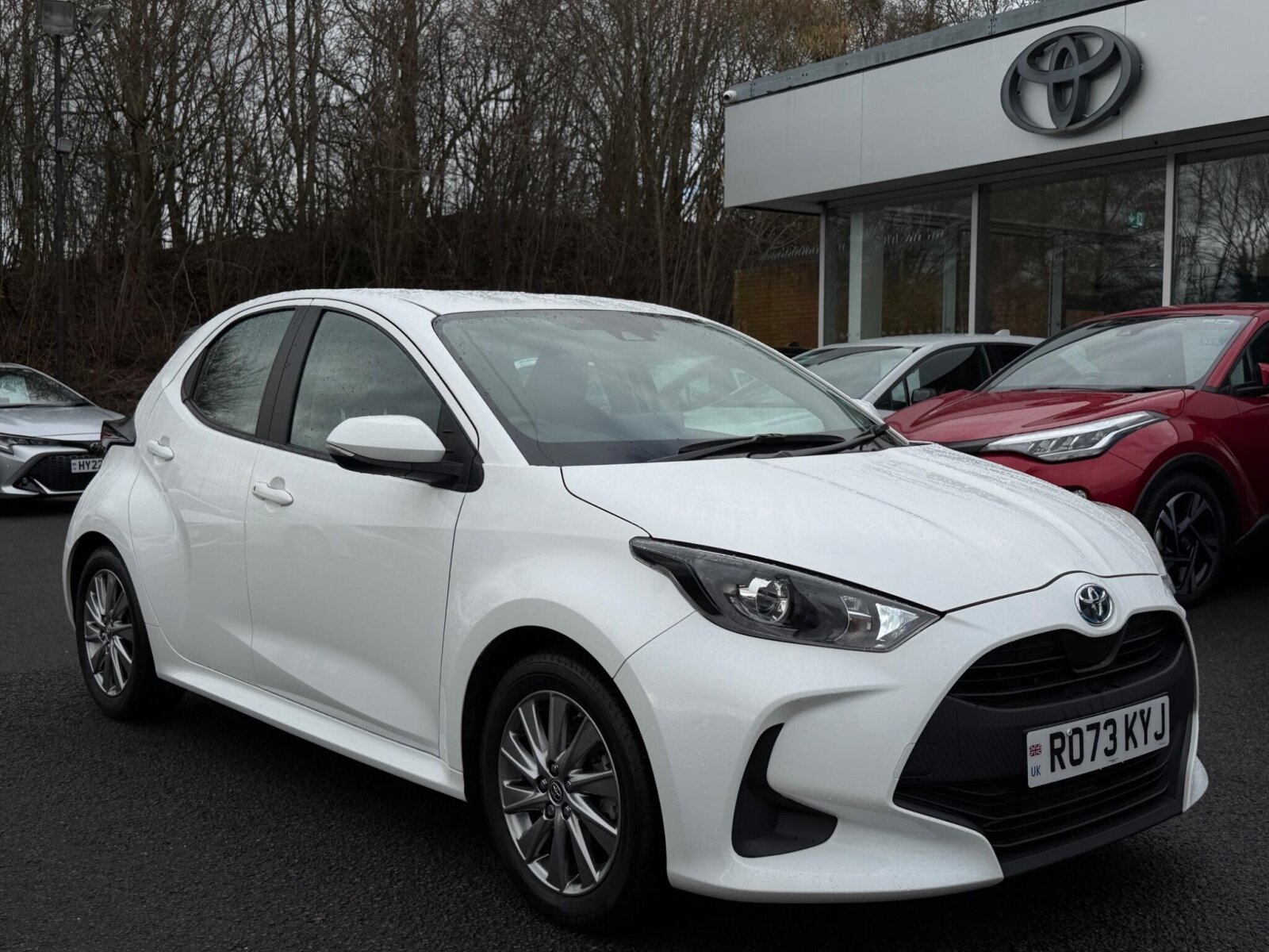 Main listing image - Toyota Yaris