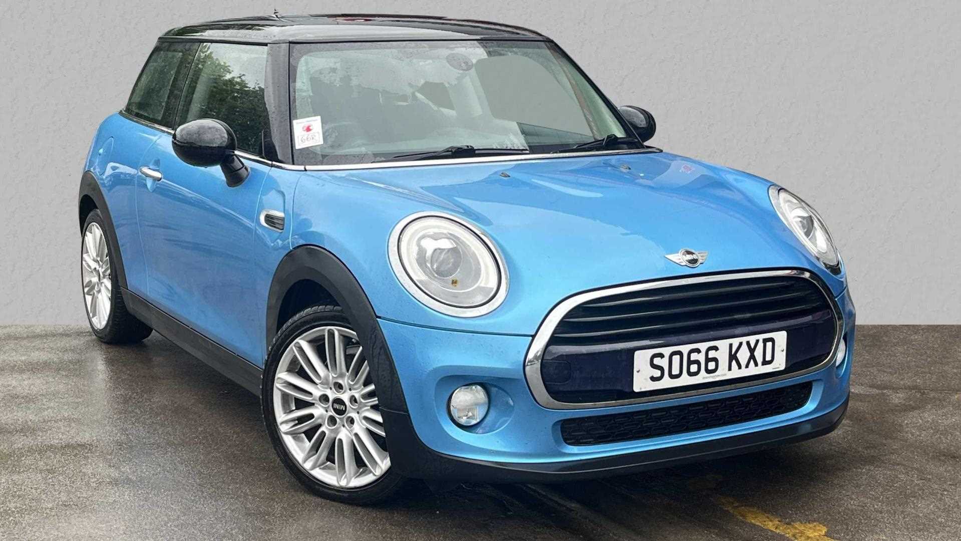 Main listing image - MINI Hatchback