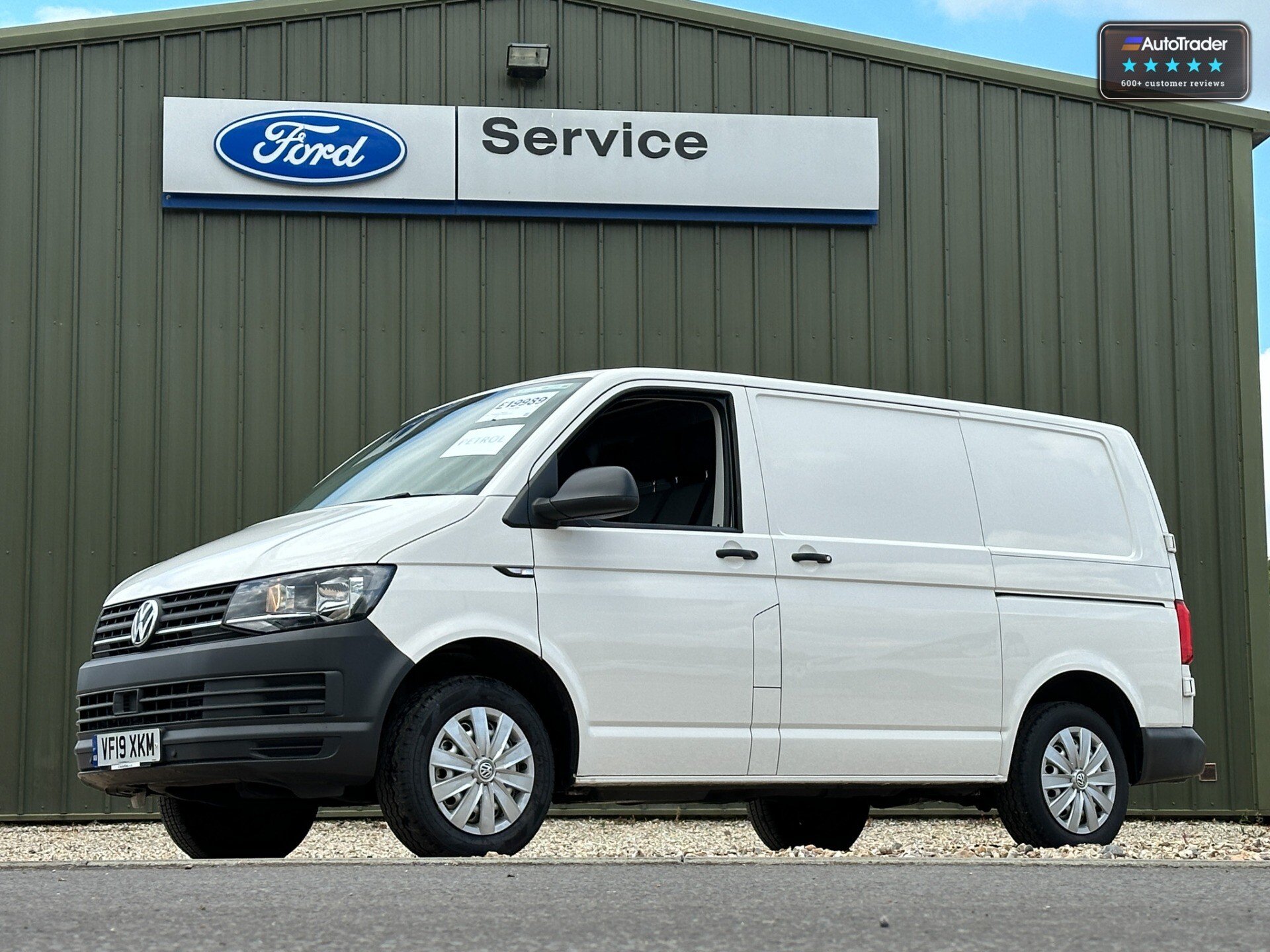 Main listing image - Volkswagen Transporter