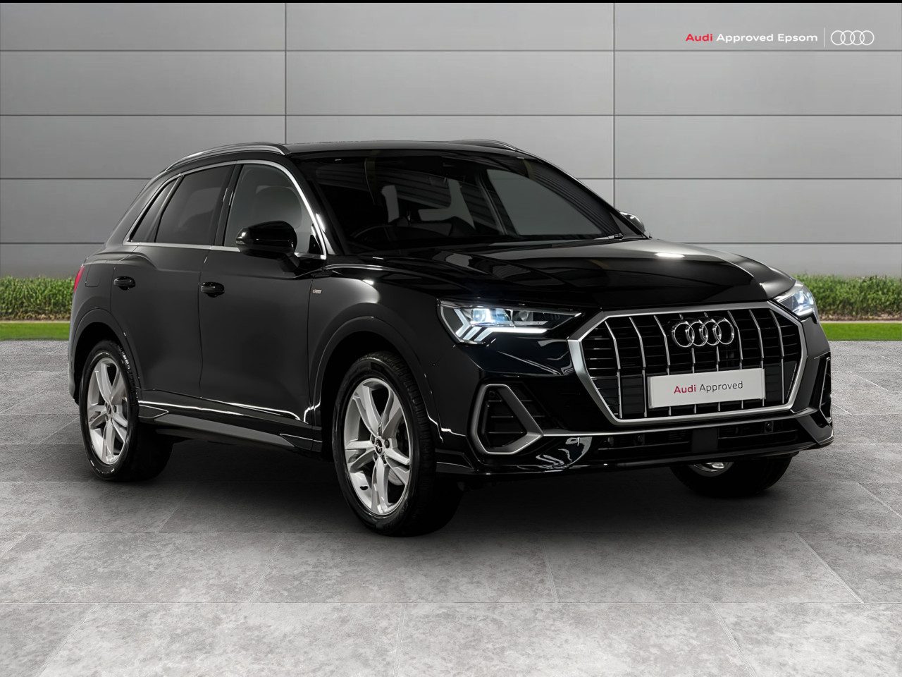 Main listing image - Audi Q3