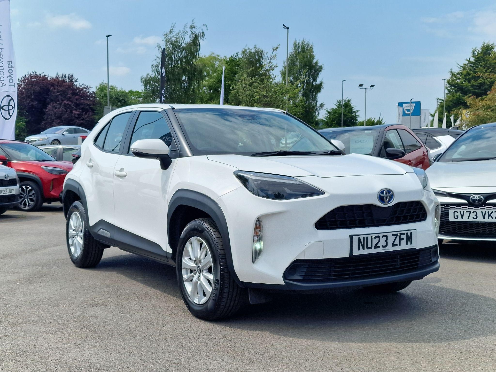 Main listing image - Toyota Yaris Cross