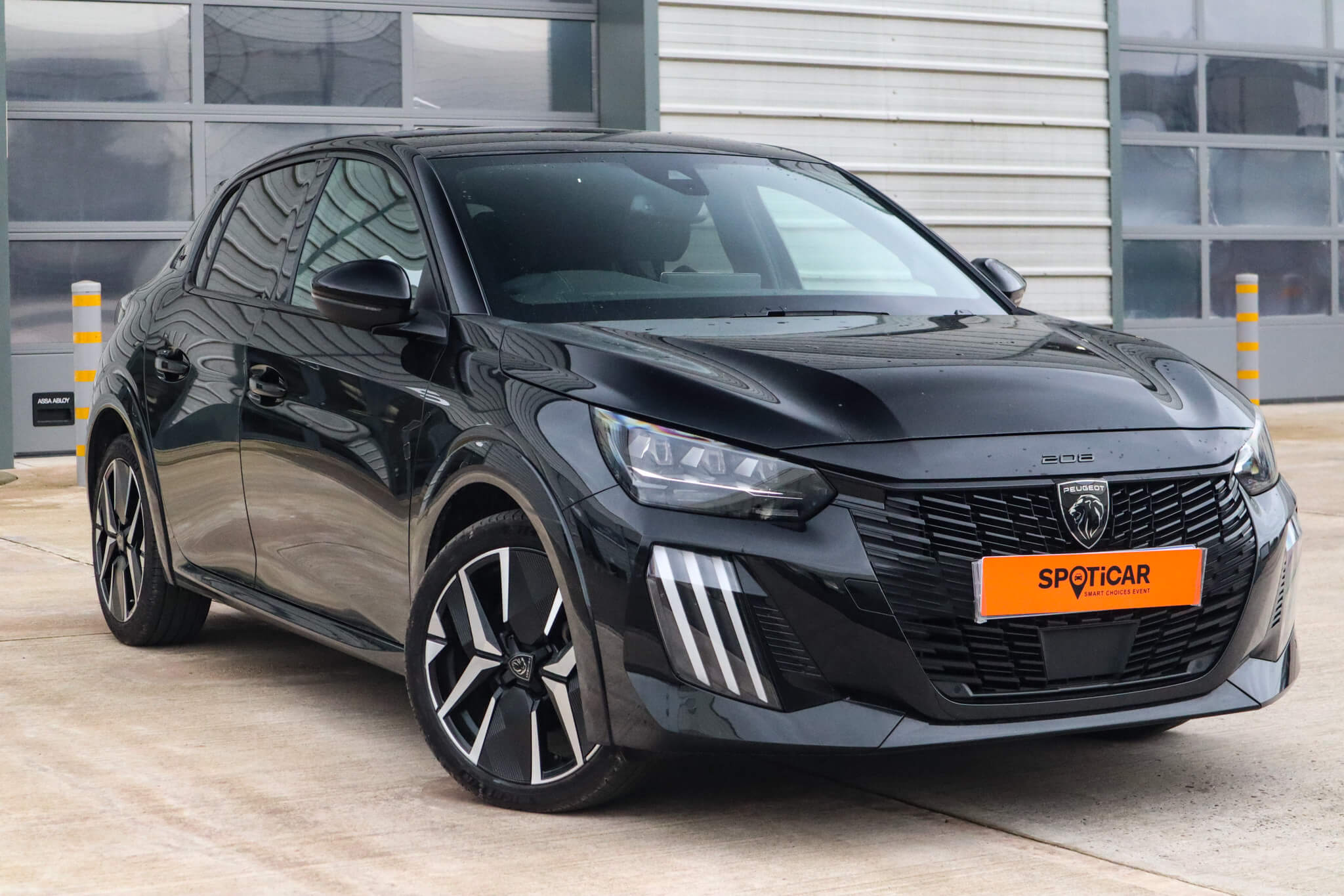 Main listing image - Peugeot 208