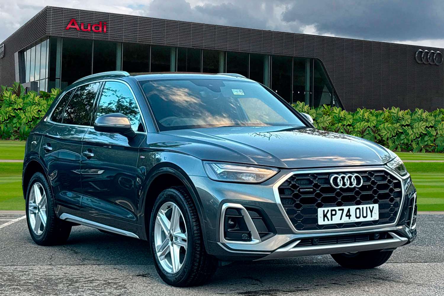 Main listing image - Audi Q5