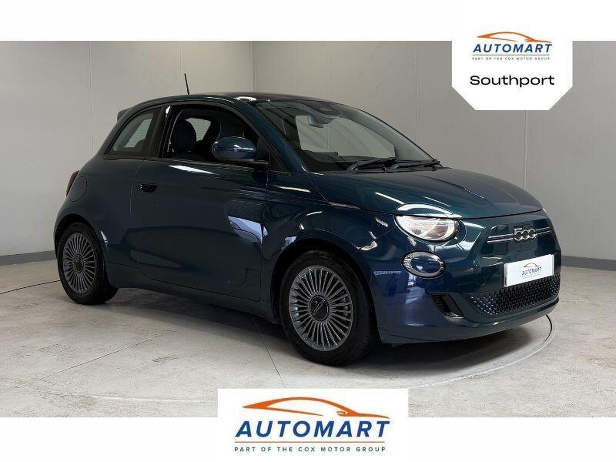 Main listing image - Fiat 500 Electric