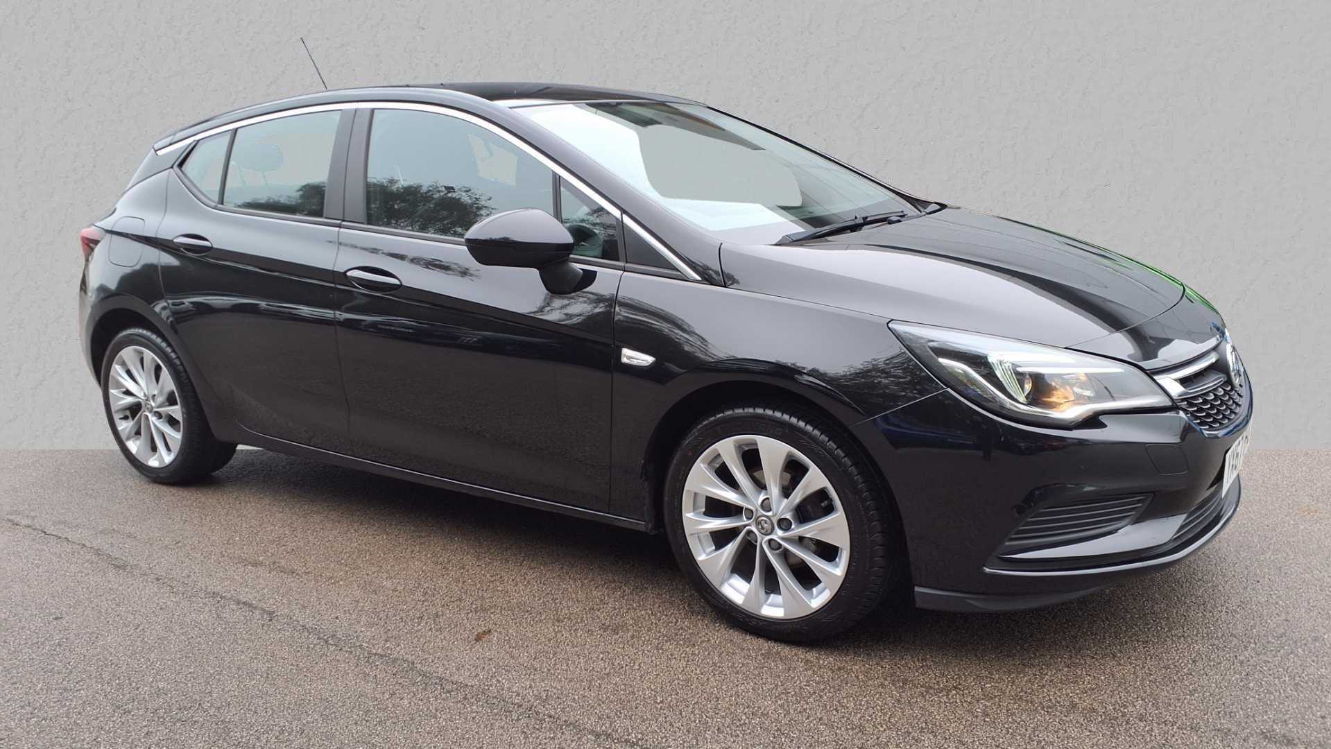 Main listing image - Vauxhall Astra