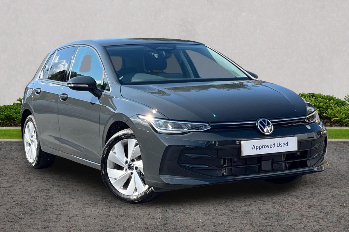 Main listing image - Volkswagen Golf