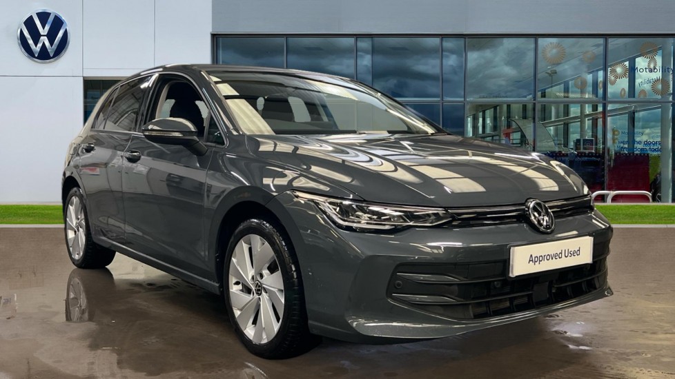 Main listing image - Volkswagen Golf