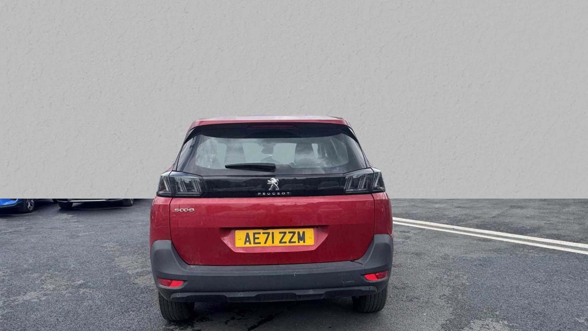 Main listing image - Peugeot 5008