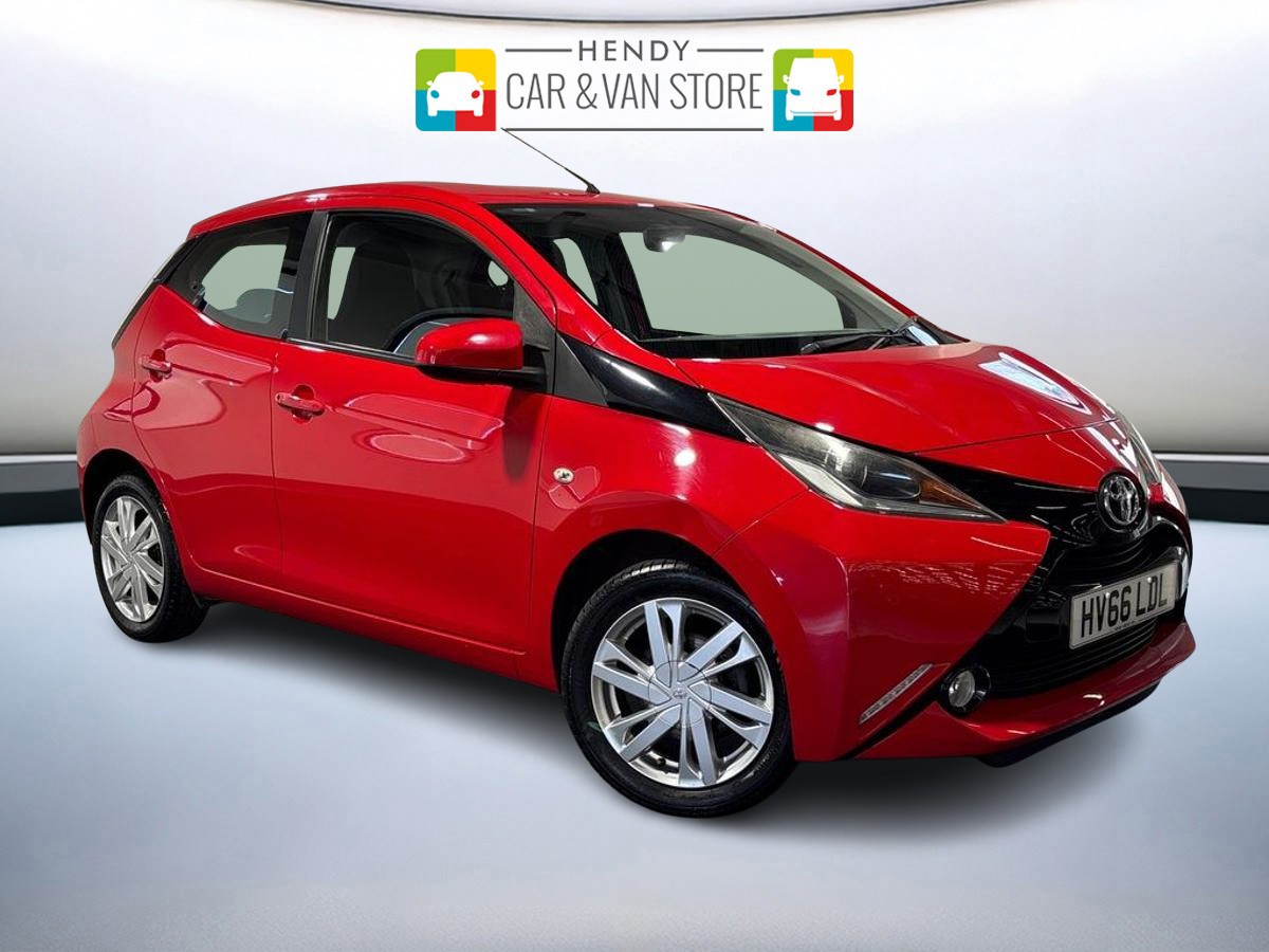 Main listing image - Toyota Aygo