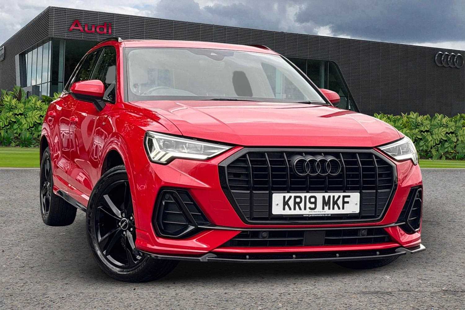 Main listing image - Audi Q3