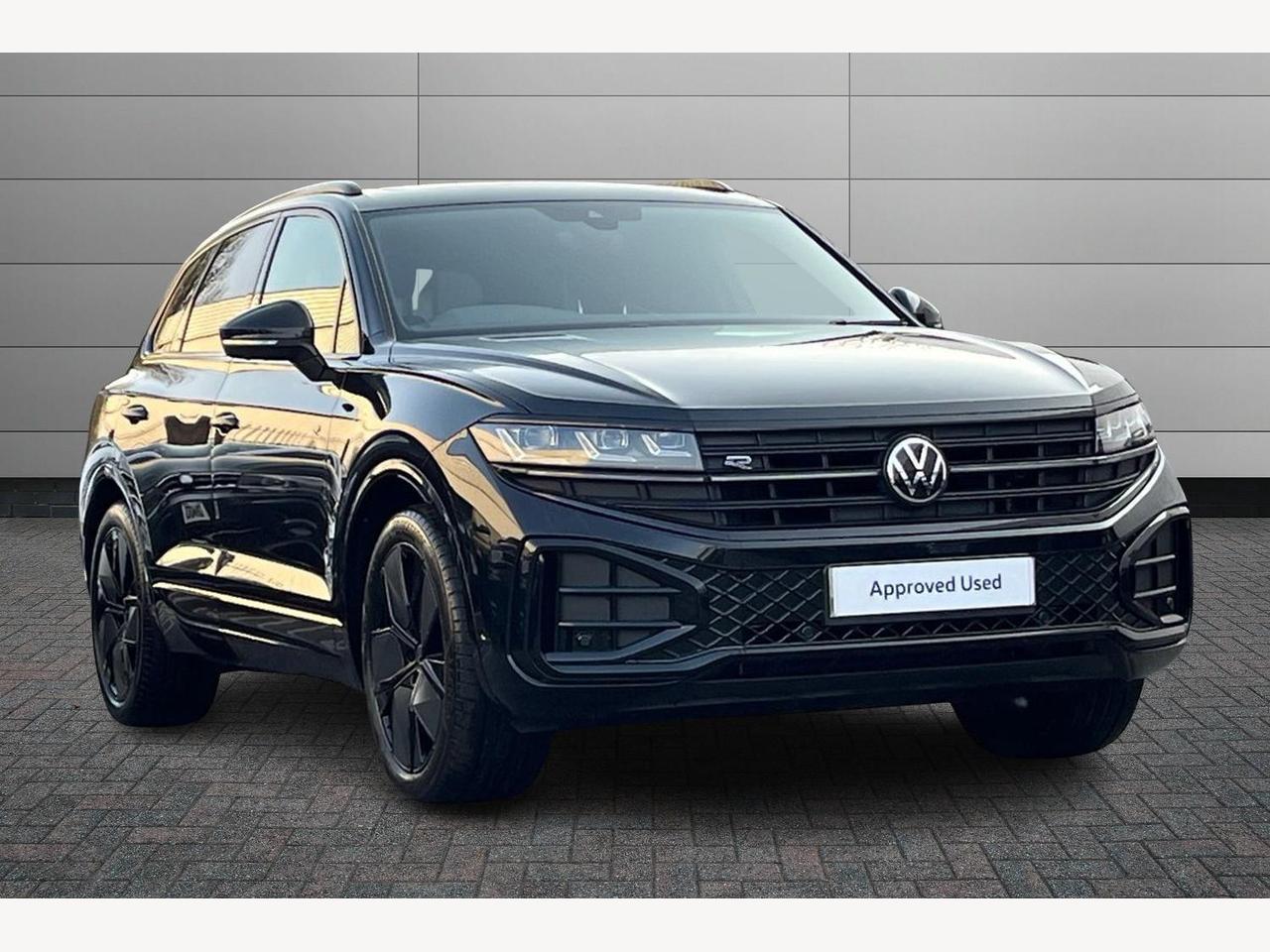 Main listing image - Volkswagen Touareg