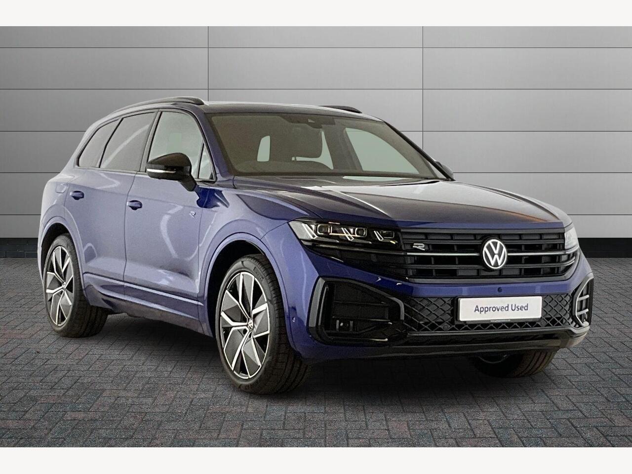 Main listing image - Volkswagen Touareg