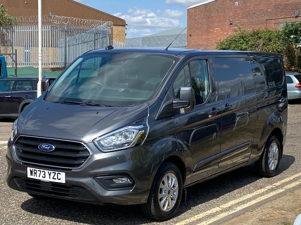 Main listing image - Ford Transit Custom