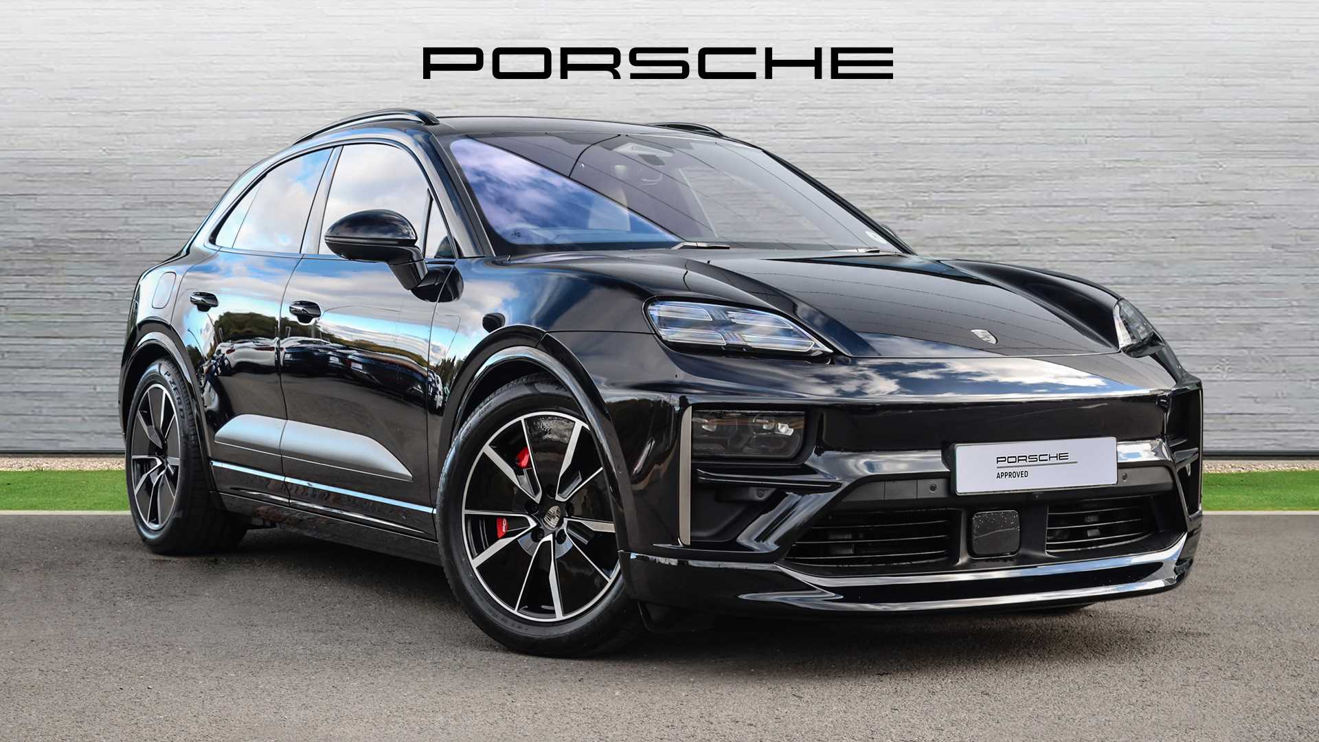 Main listing image - Porsche Macan