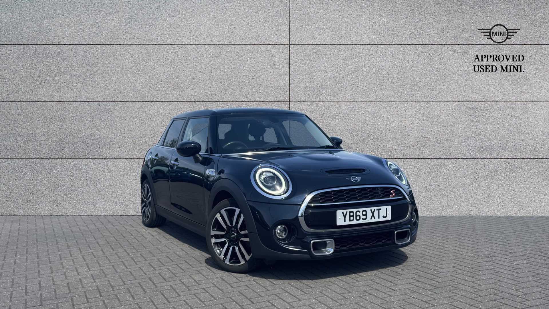 Main listing image - MINI Hatchback 5dr