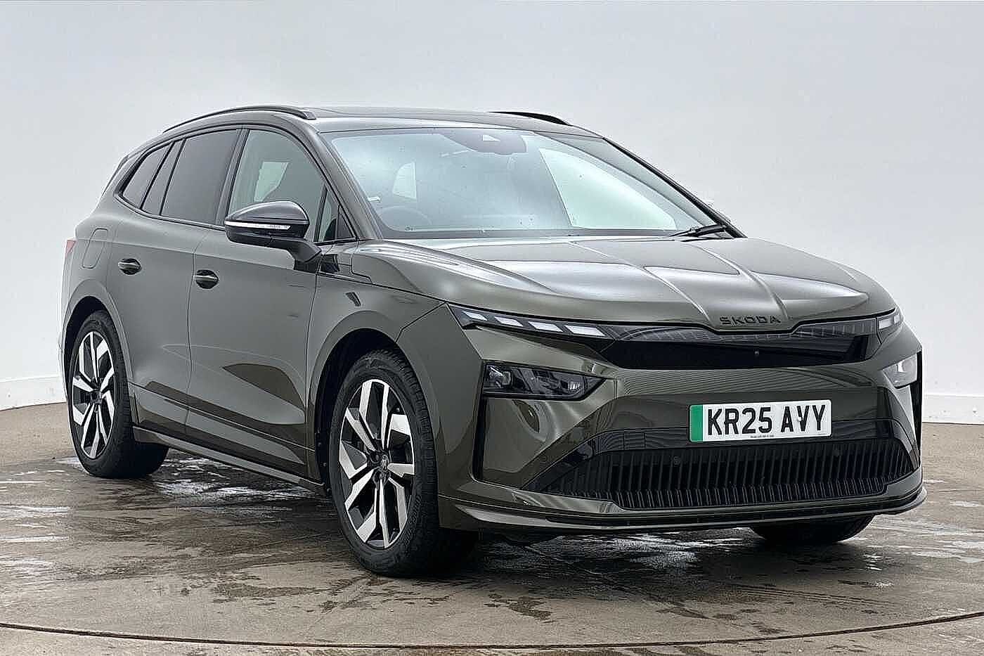 Main listing image - Skoda Enyaq