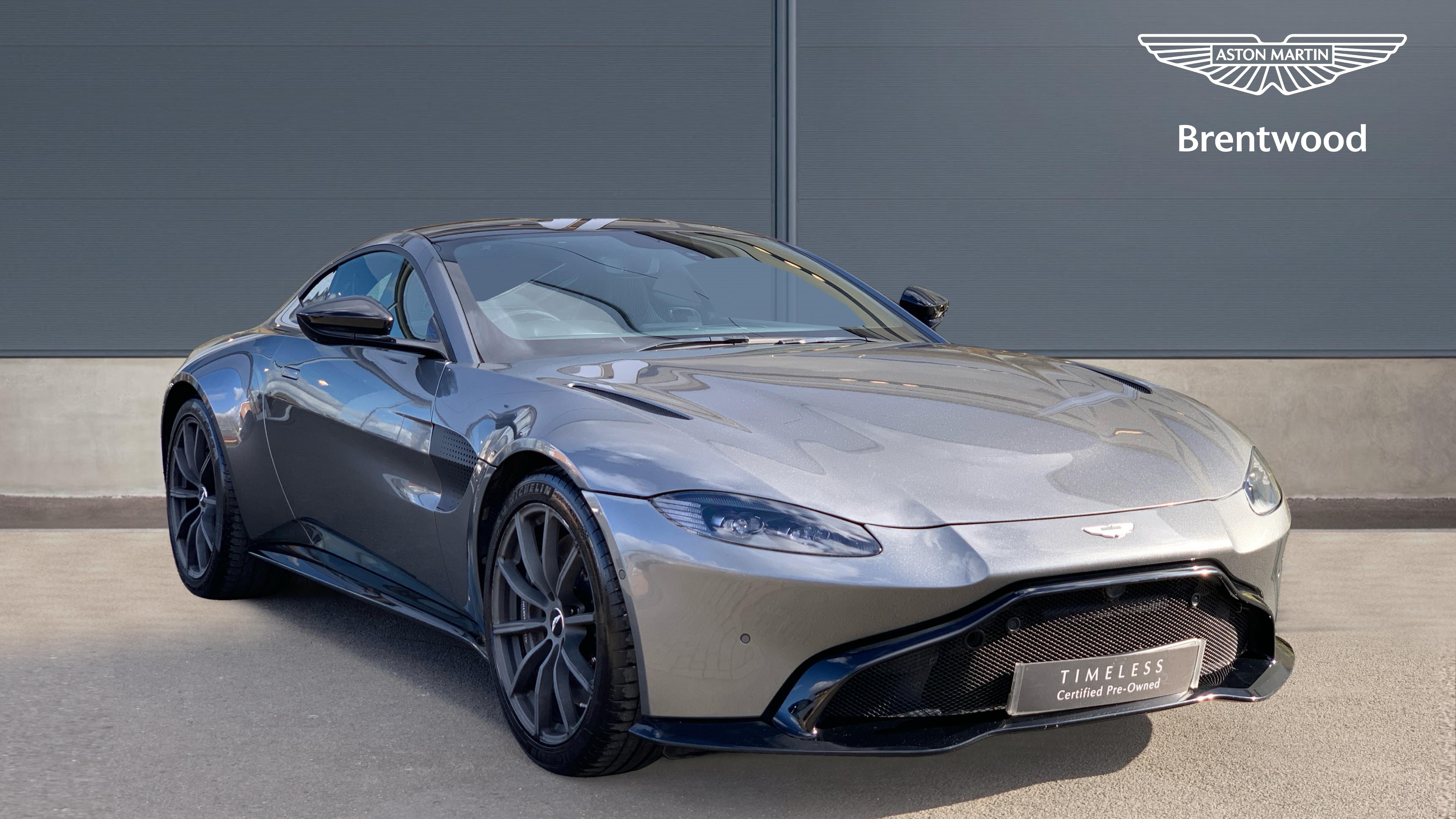 Main listing image - Aston Martin Vantage