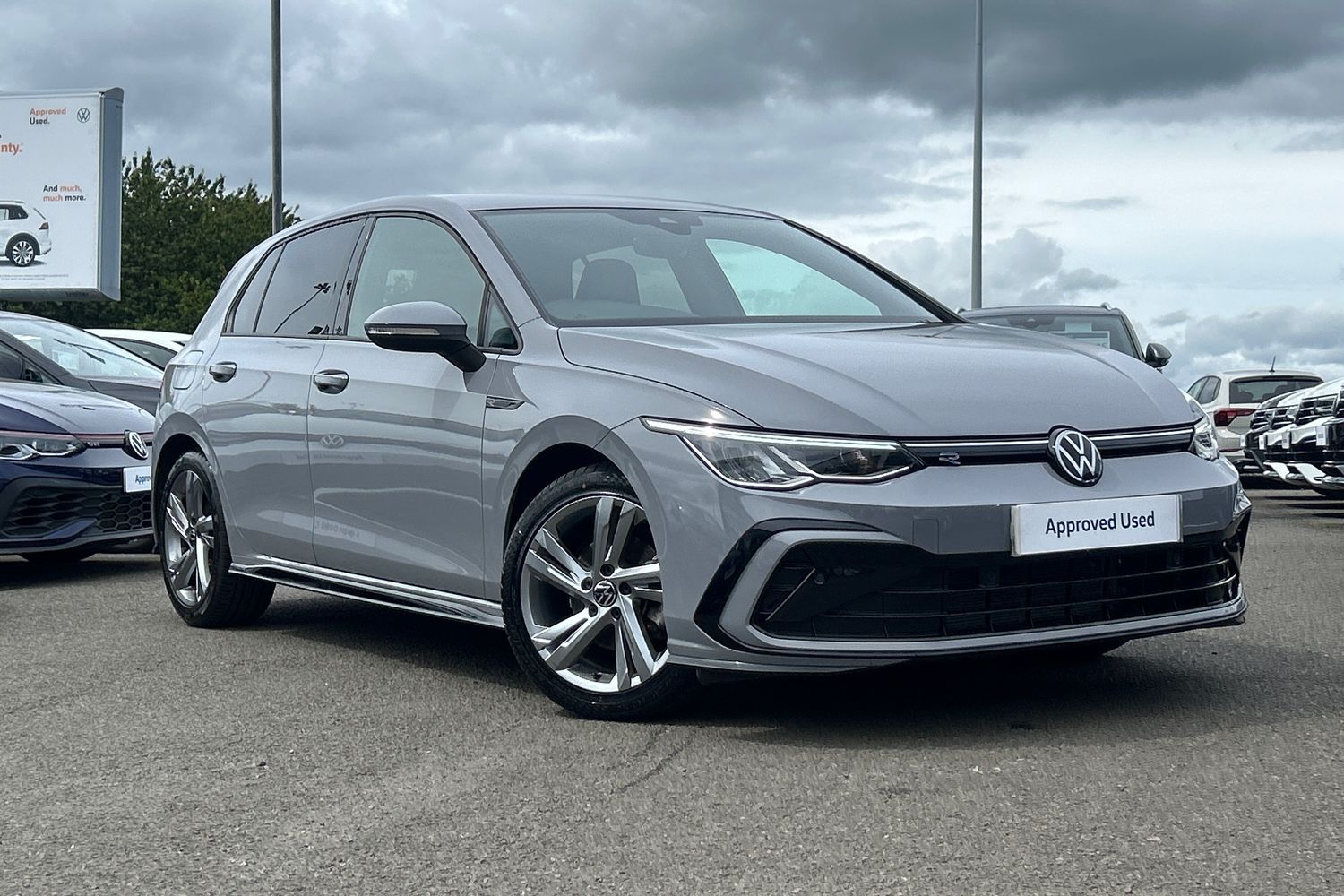Main listing image - Volkswagen Golf