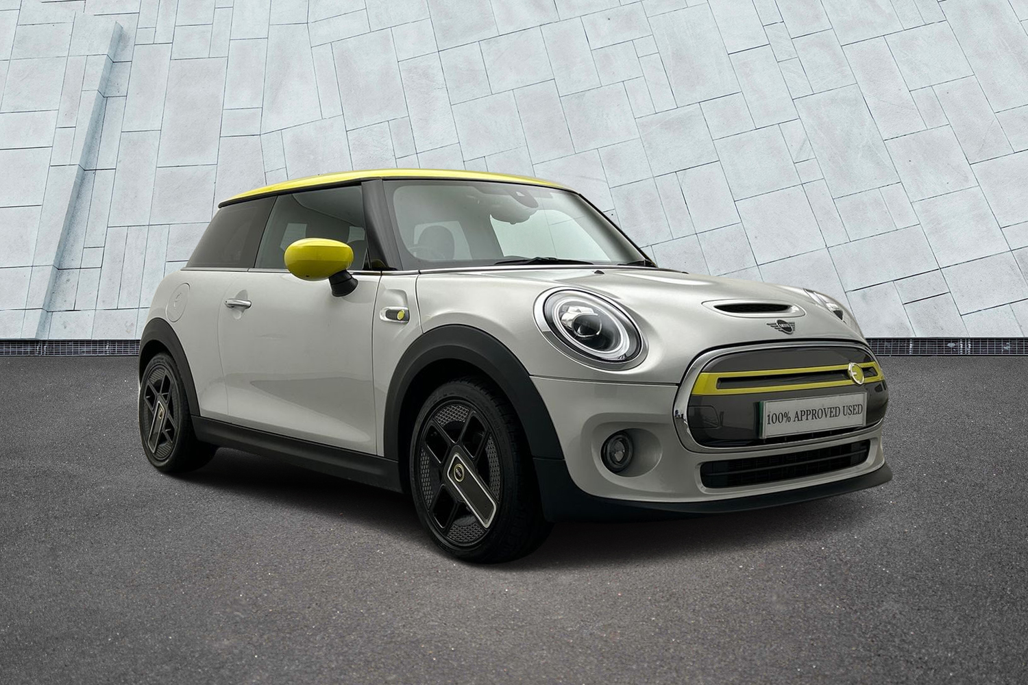 Main listing image - MINI Electric