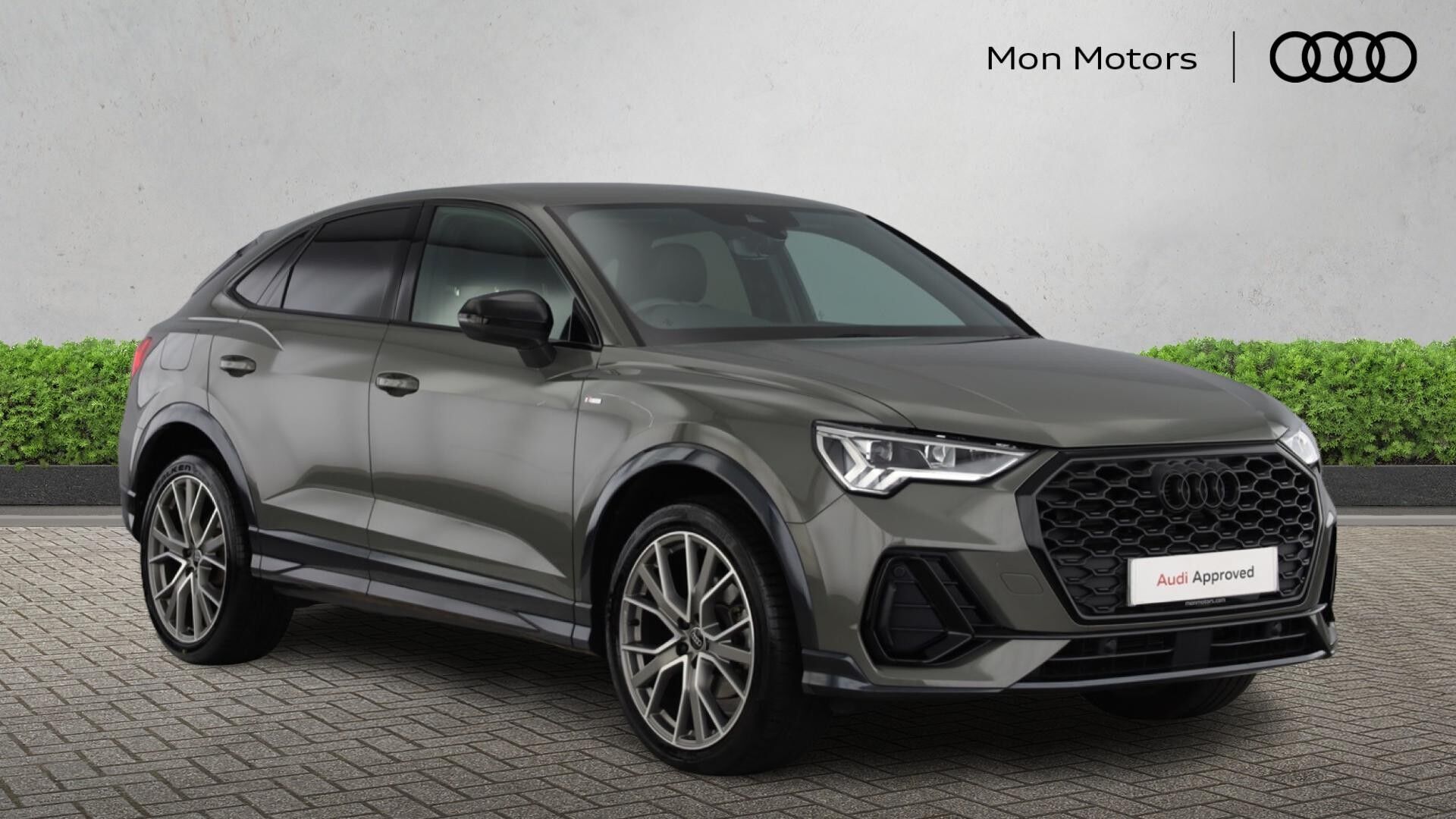 Main listing image - Audi Q3