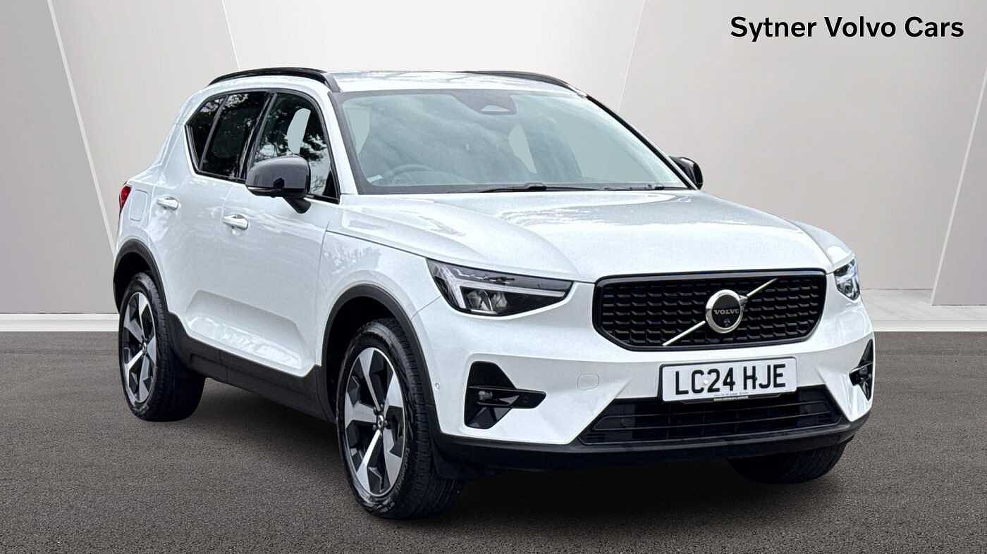 Main listing image - Volvo XC40