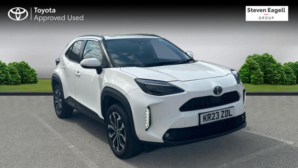 Main listing image - Toyota Yaris Cross