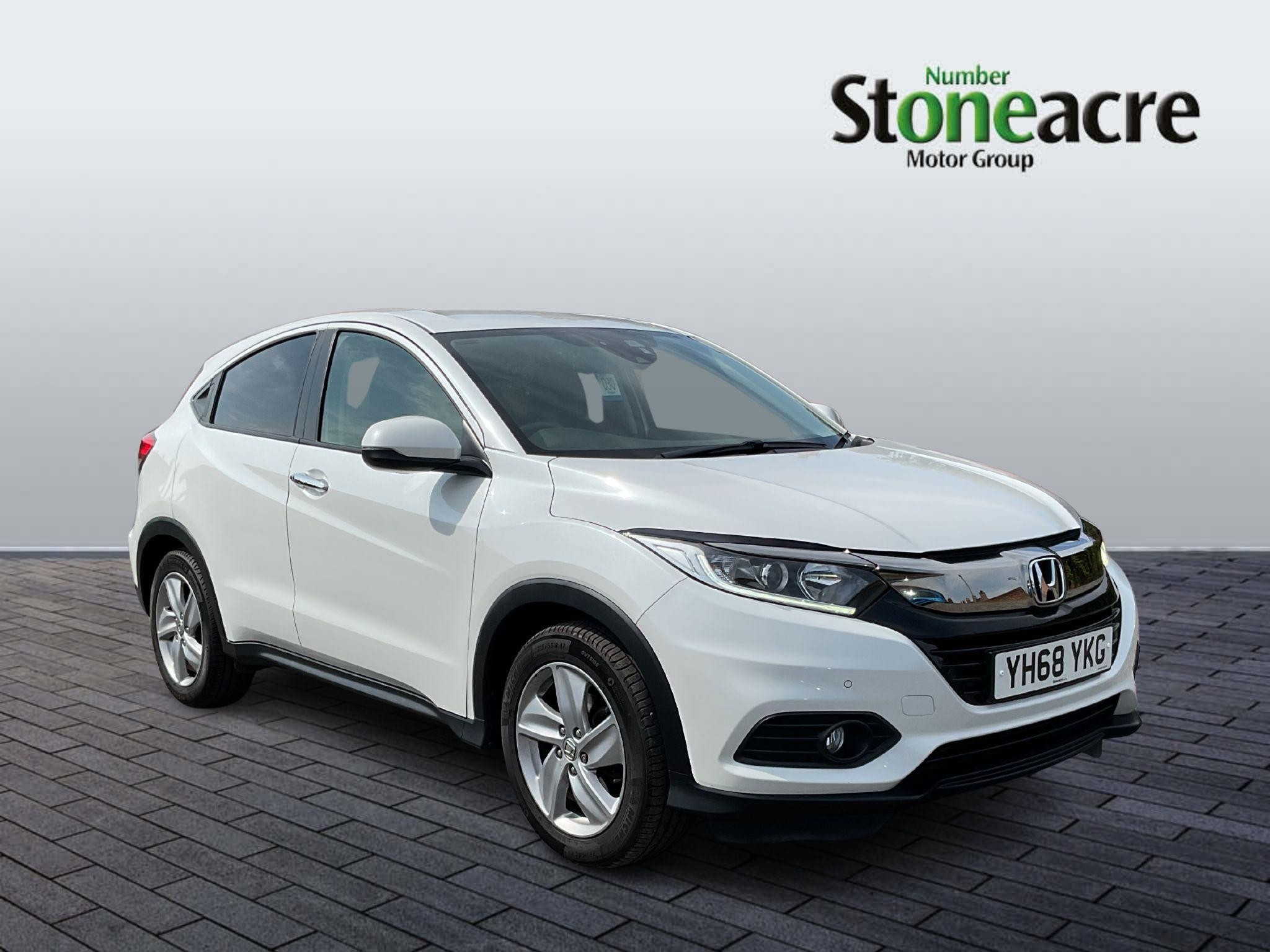 Main listing image - Honda HR-V