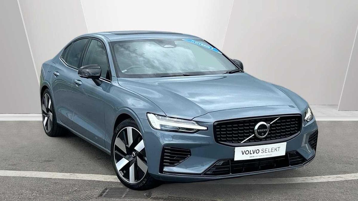 Main listing image - Volvo S60