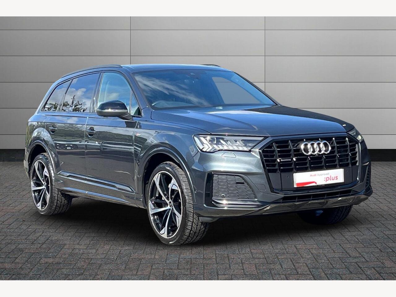 Main listing image - Audi Q7