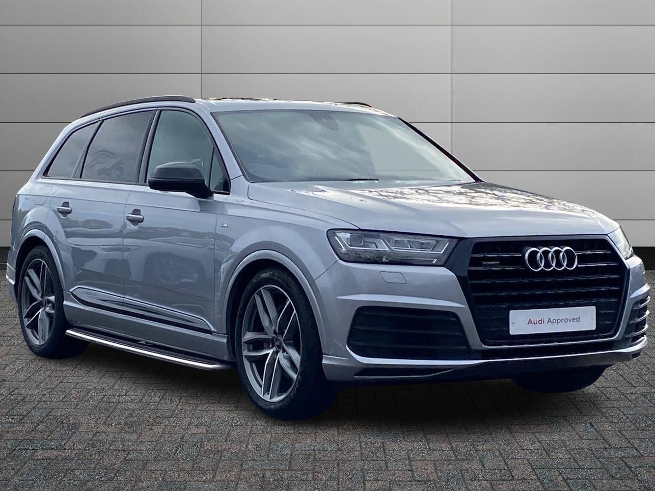 Main listing image - Audi Q7