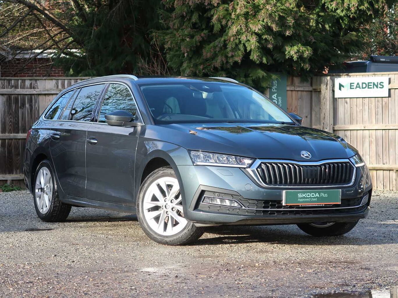 Main listing image - Skoda Octavia Estate