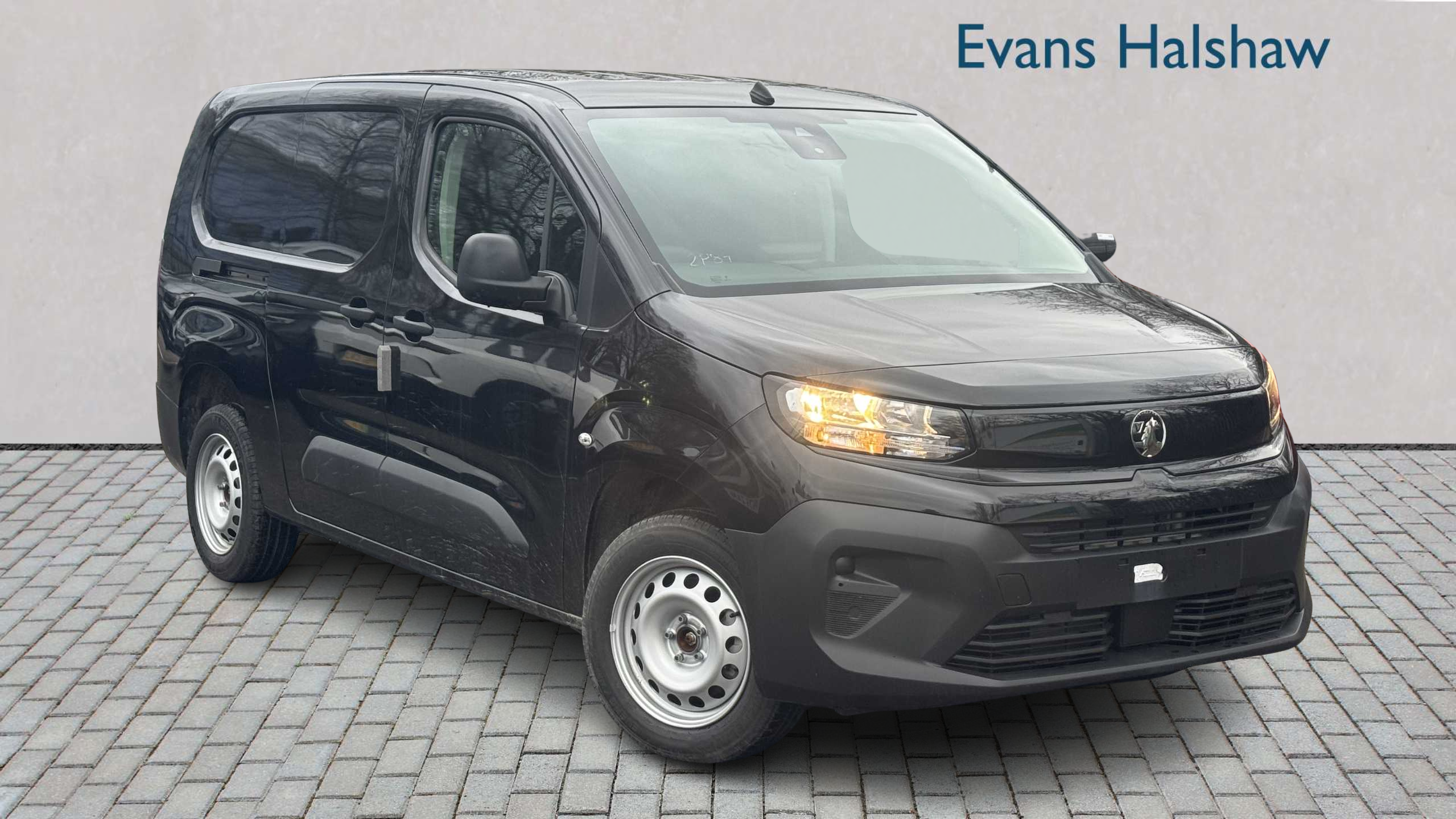 Main listing image - Vauxhall Combo Cargo