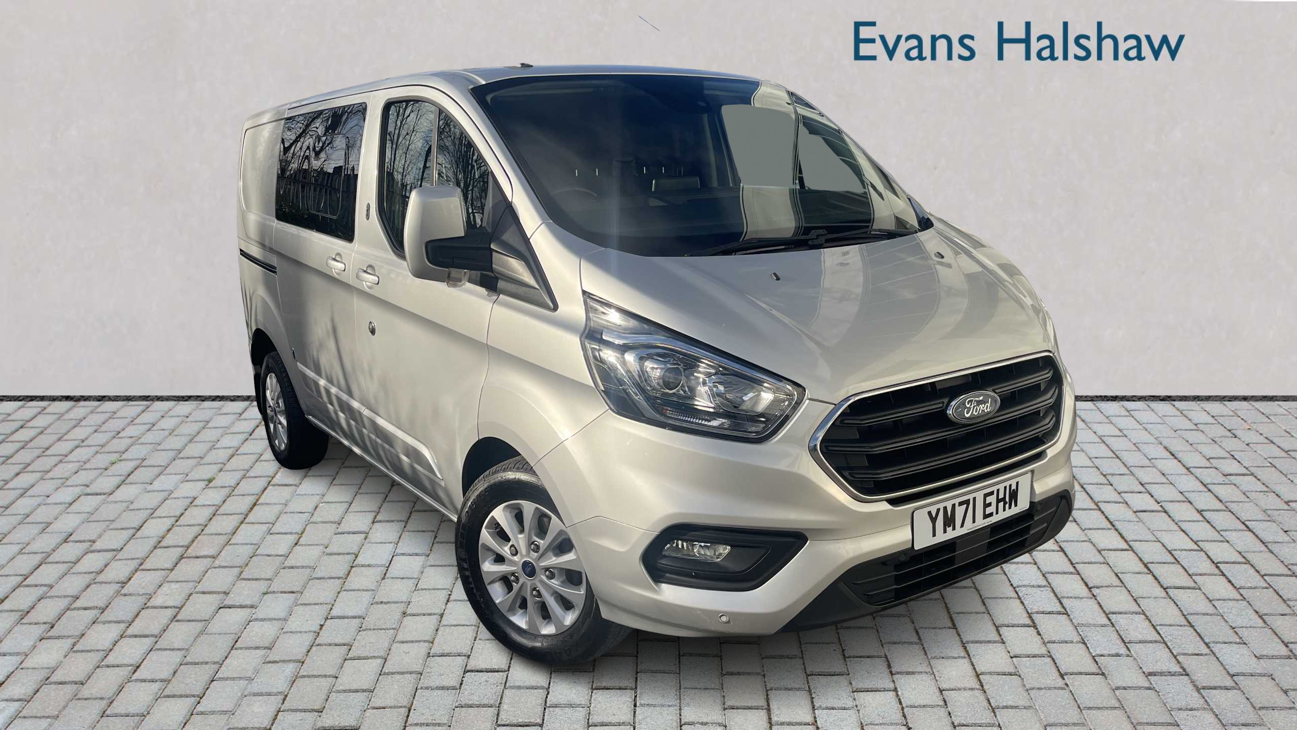 Main listing image - Ford Transit Custom