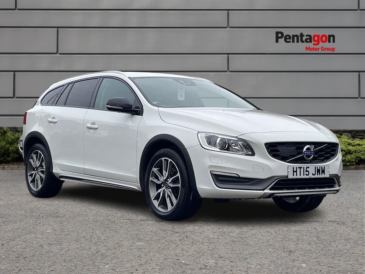 Main listing image - Volvo V60 Cross Country