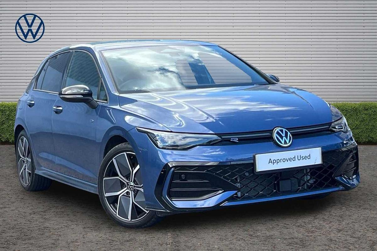 Main listing image - Volkswagen Golf