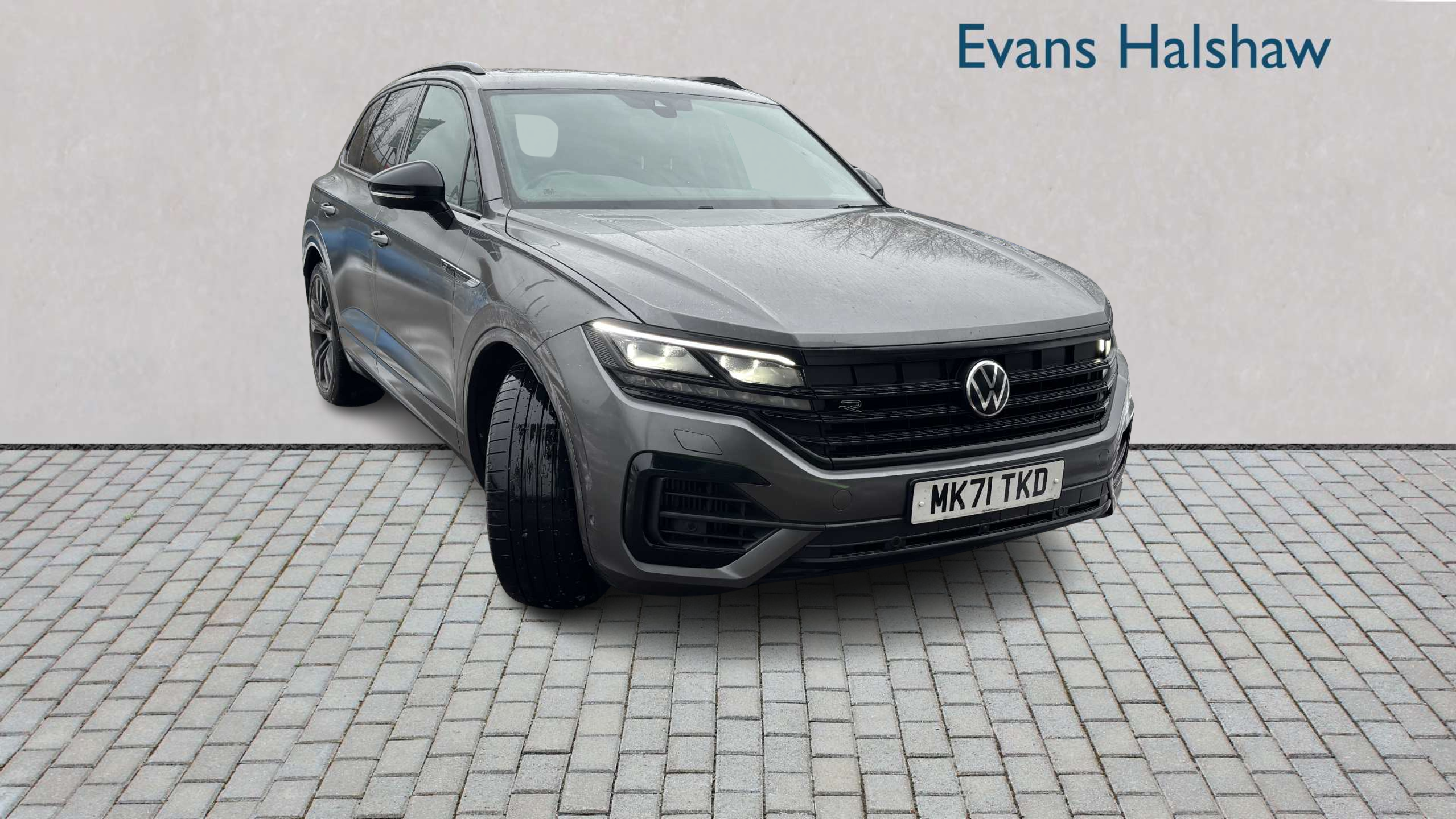 Main listing image - Volkswagen Touareg