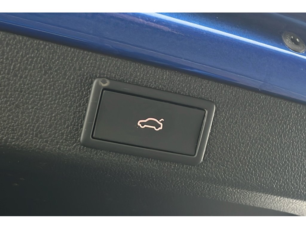 Main listing image - Skoda Superb