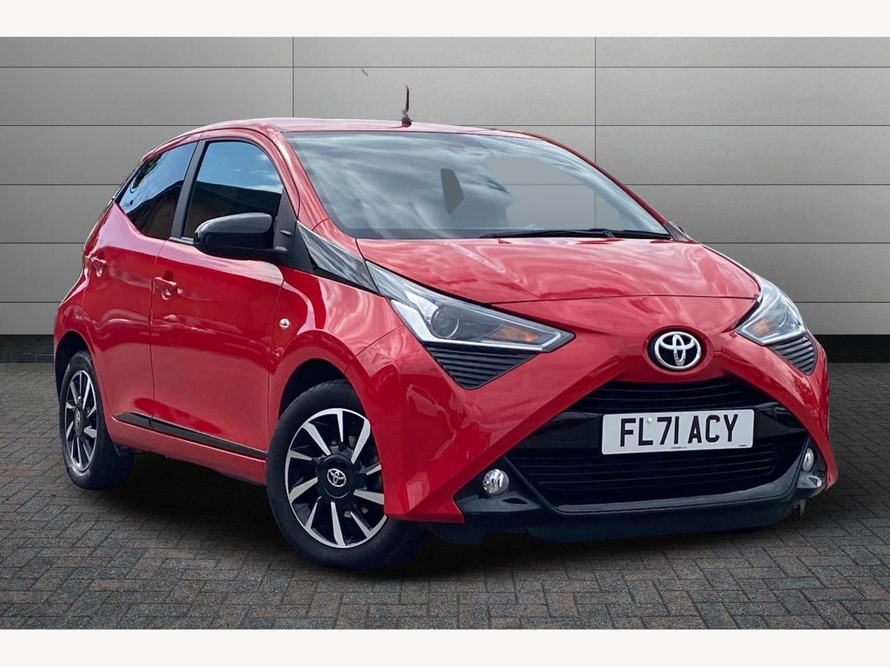 Main listing image - Toyota Aygo