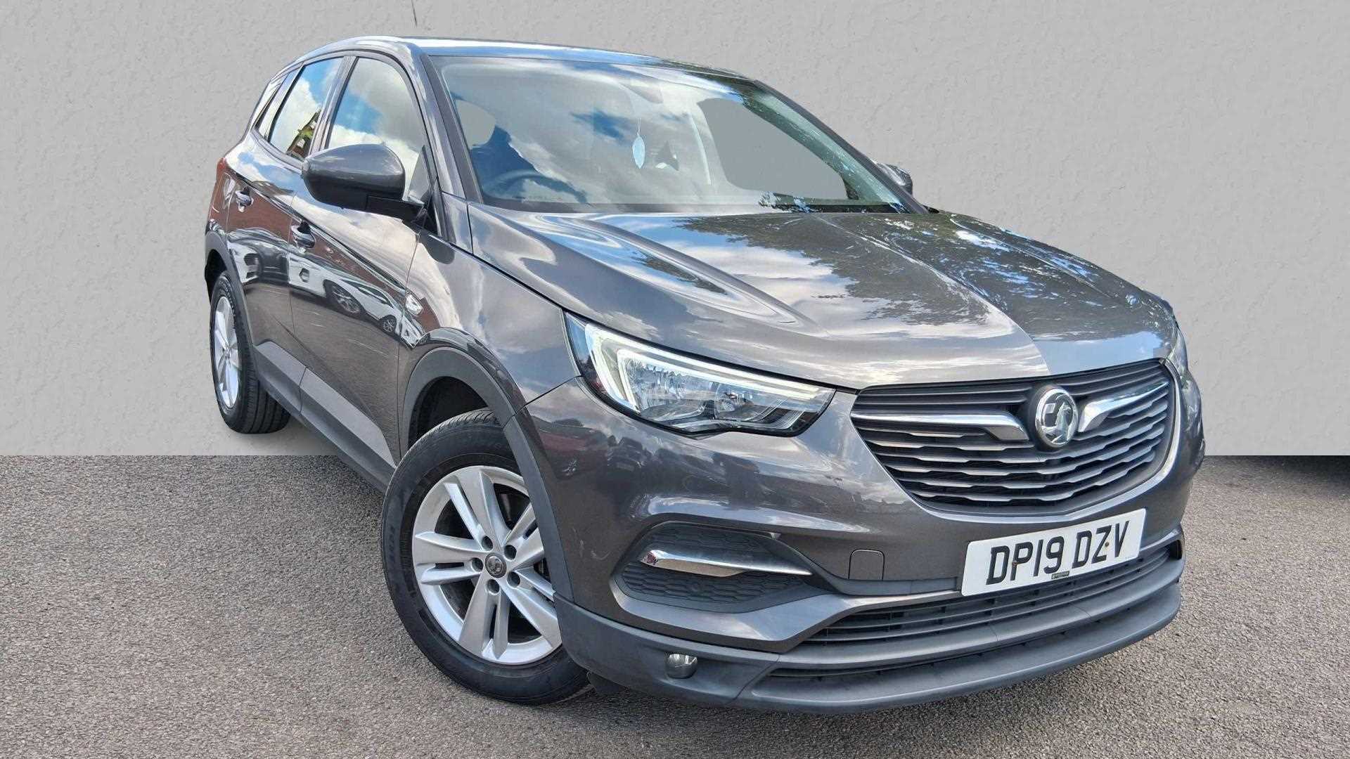 Main listing image - Vauxhall Grandland X