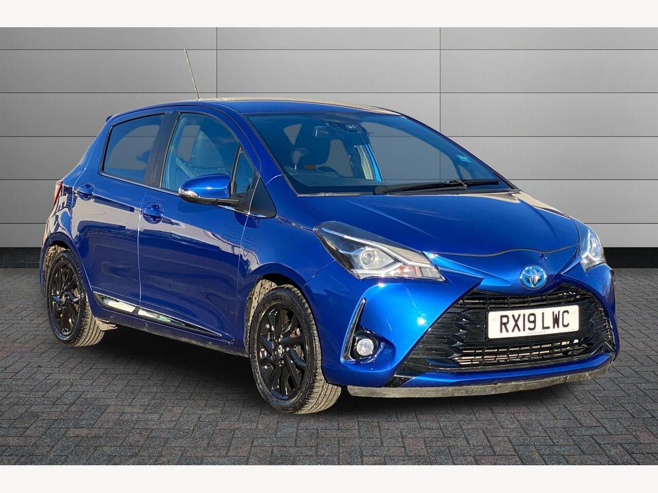 Main listing image - Toyota Yaris