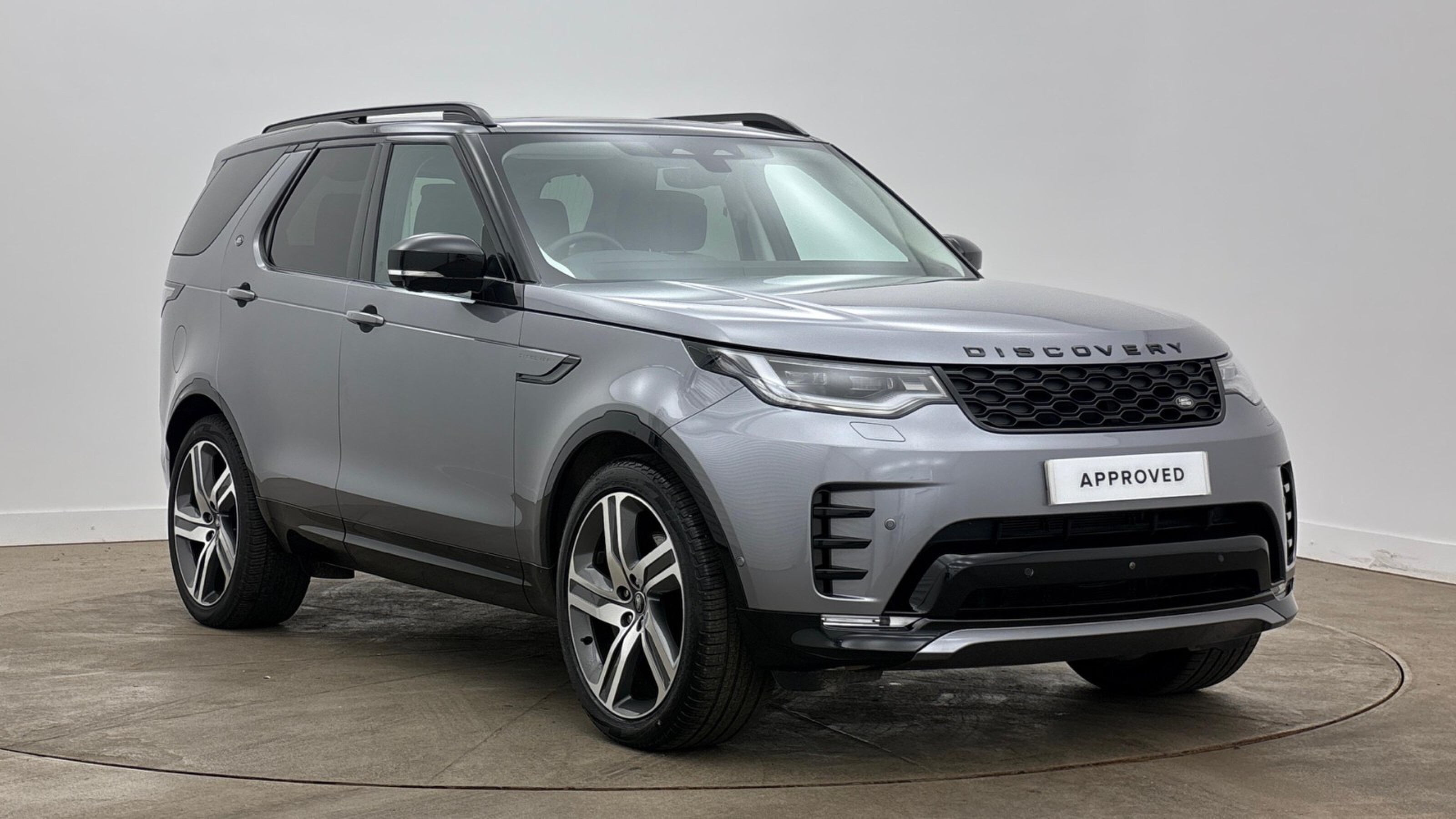 Main listing image - Land Rover Discovery
