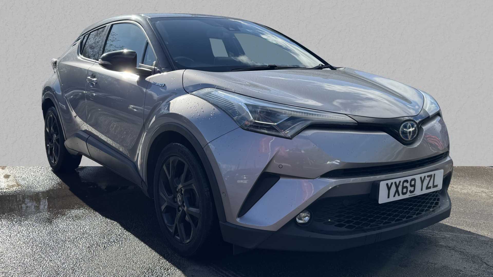 Main listing image - Toyota C-HR