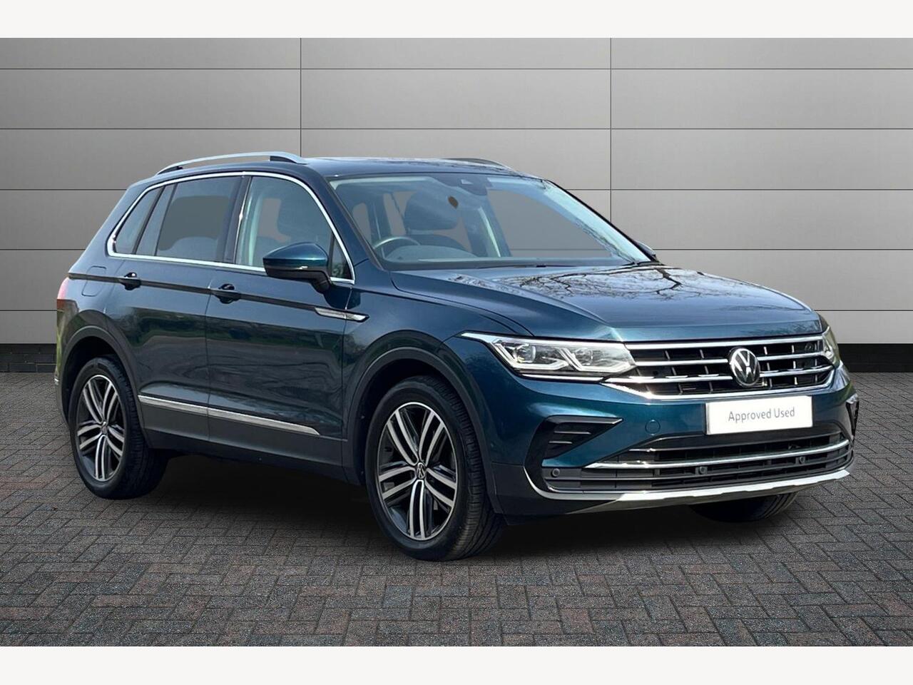 Main listing image - Volkswagen Tiguan