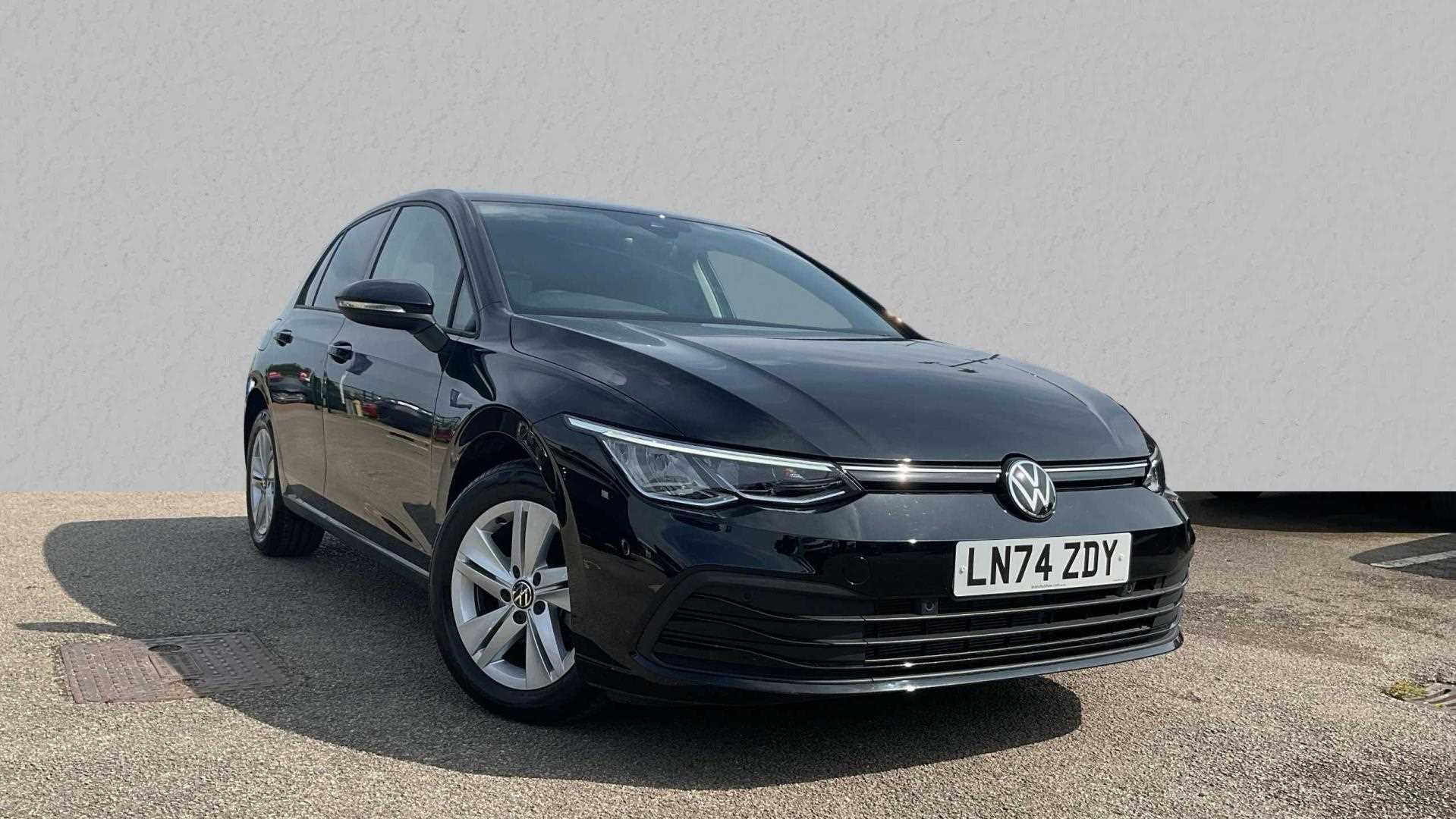 Main listing image - Volkswagen Golf