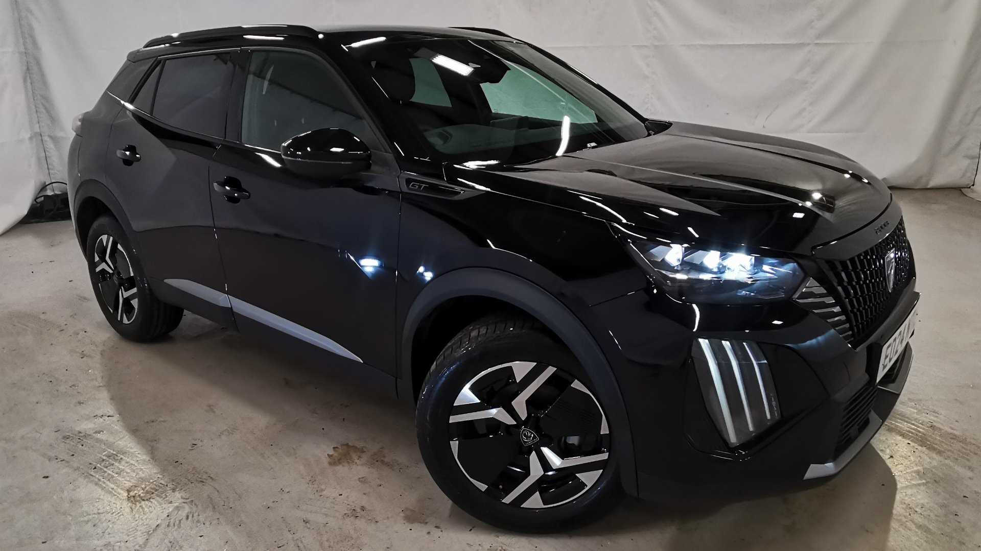 Main listing image - Peugeot 2008