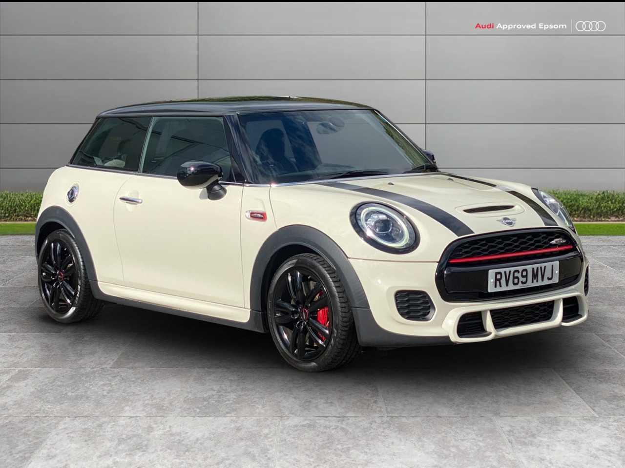 Main listing image - MINI Hatchback
